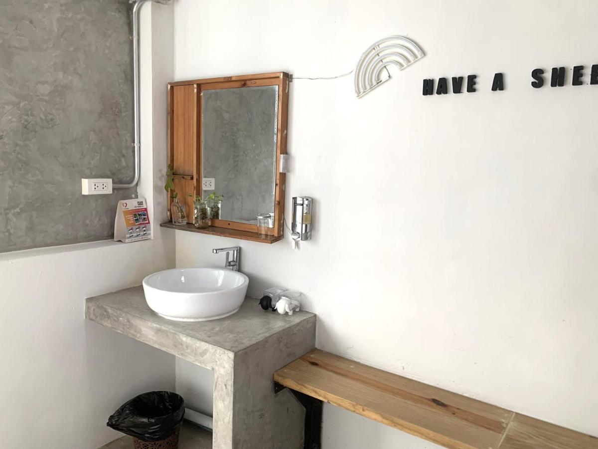 Sleep Sheep Phuket Hostel Sha Luaran gambar